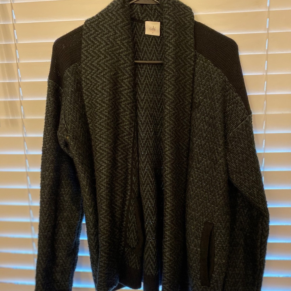 Comfy green and black cardigan